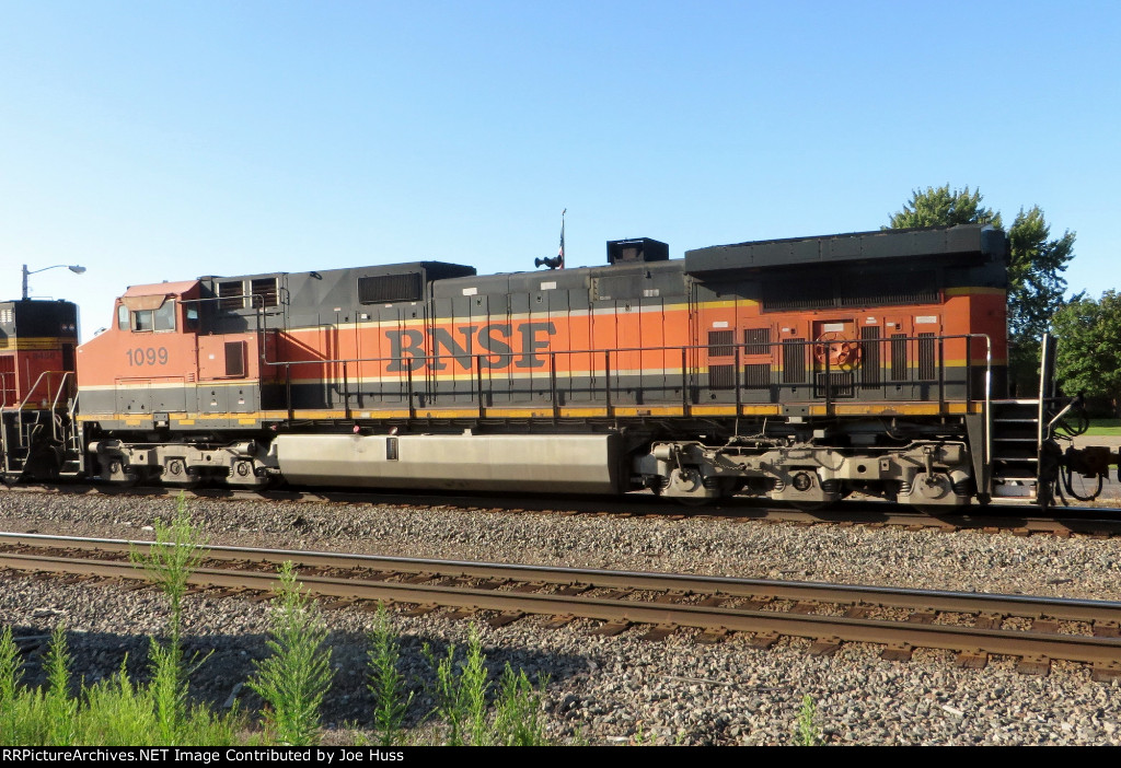 BNSF 1099